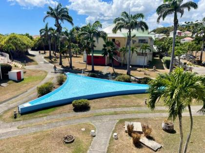 Studio a Saint Francois a 50 m de la plage avec piscine partagee jardin clos et wifi - image 3