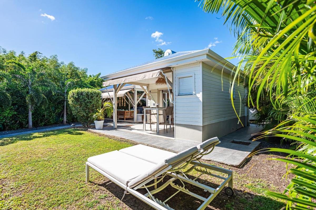 Magnifique Bungalow et Jacuzzi au cœur des plages - image 4