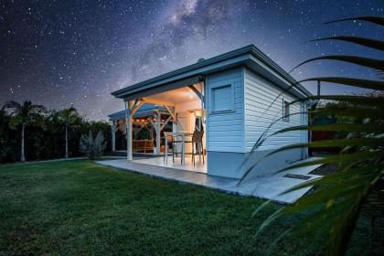 Magnifique Bungalow et Jacuzzi au cœur des plages - image 7