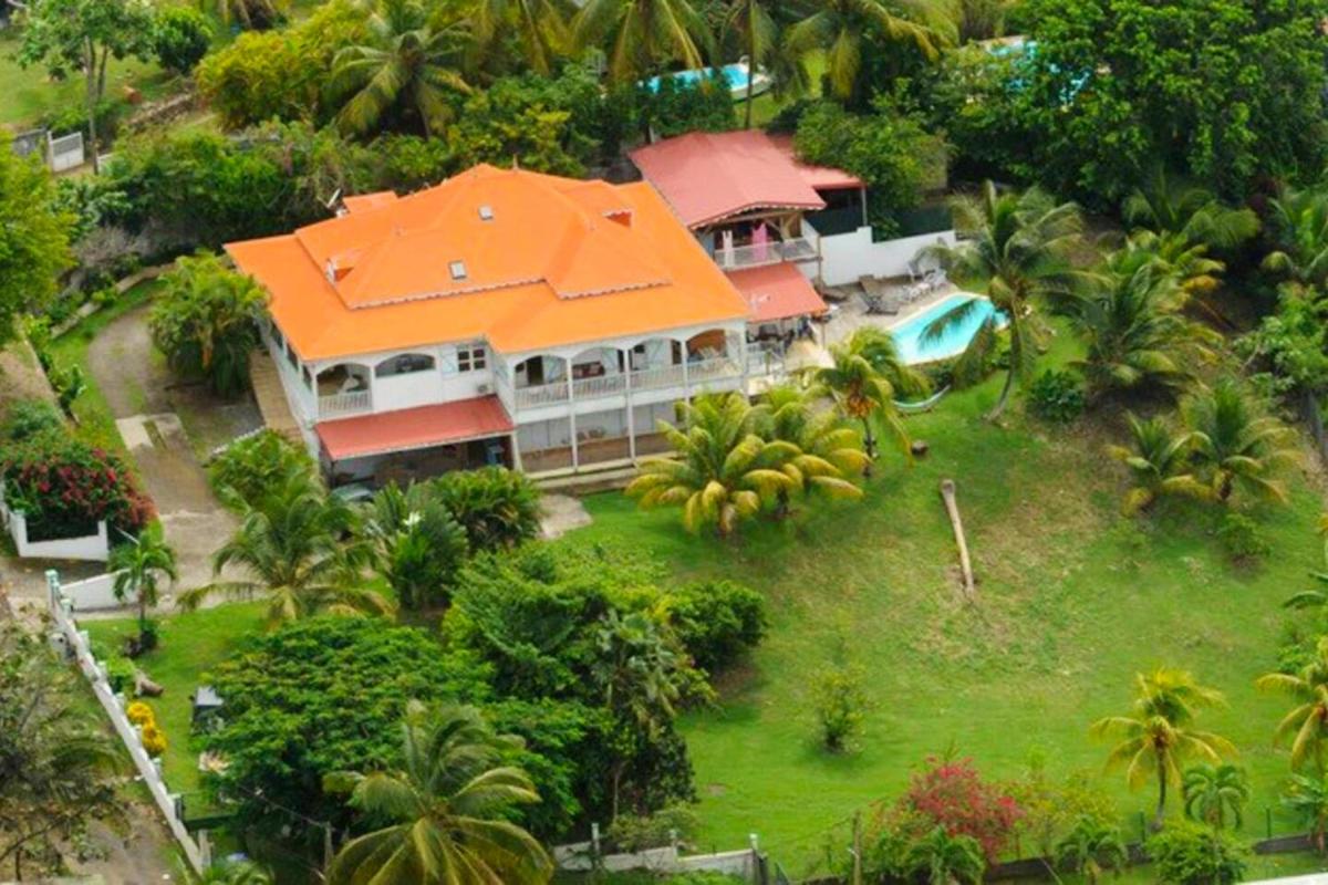 Appartement de 4 chambres avec piscine partagee jardin clos et wifi a Le Gosier a 1 km de la plage - main image