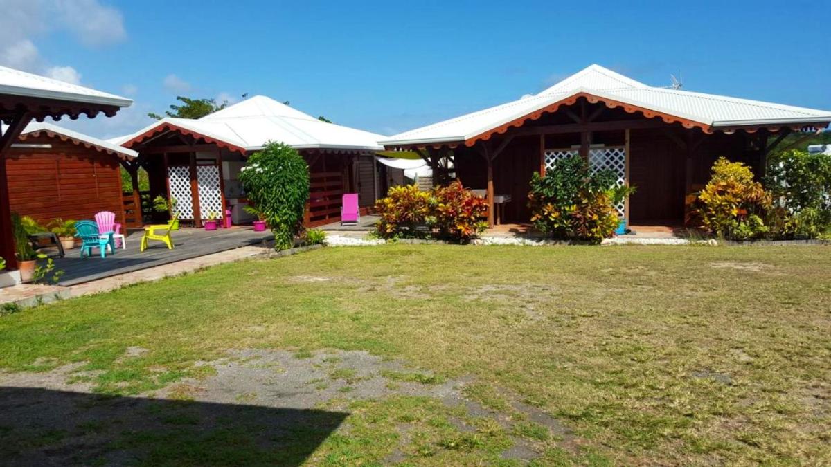 Bungalow d'une chambre avec jardin clos et wifi a Saint Francois a 2 km de la plage - main image