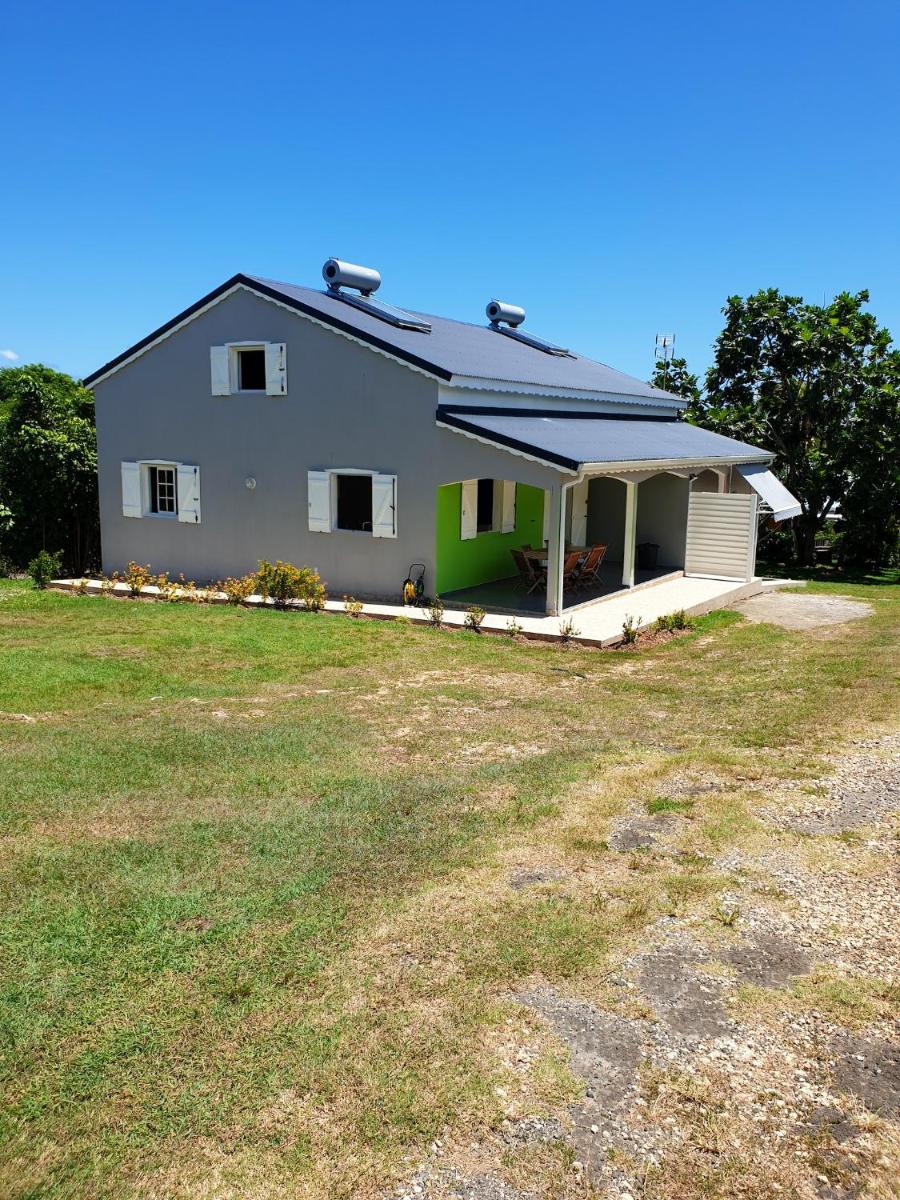 Maison de 3 chambres avec jardin amenage et wifi a Le Moule - main image