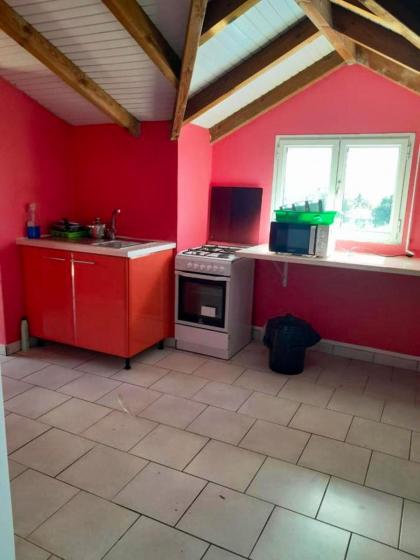 Maison d'une chambre avec vue sur la mer et jardin clos a Capesterre Belle Eau - image 4